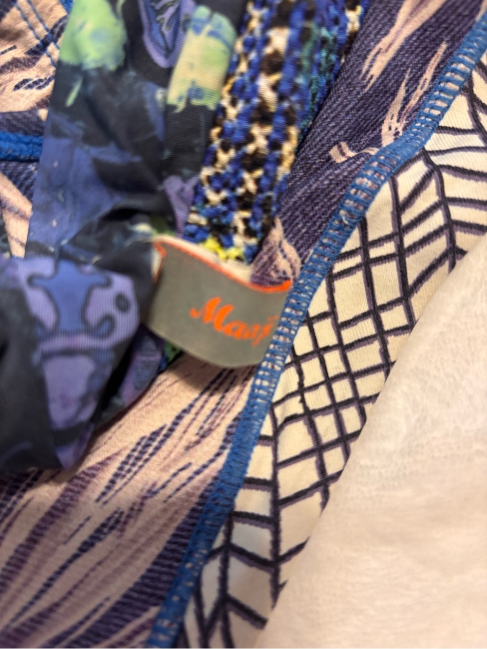 Maaji Mixed-Print Bikini Set with Tropical and Geometric Details small - Picture 4 of 4